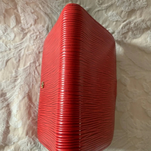 Louis Vuitton Vintage Red Epi Leather Agenda Cover - Picture 13 of 16